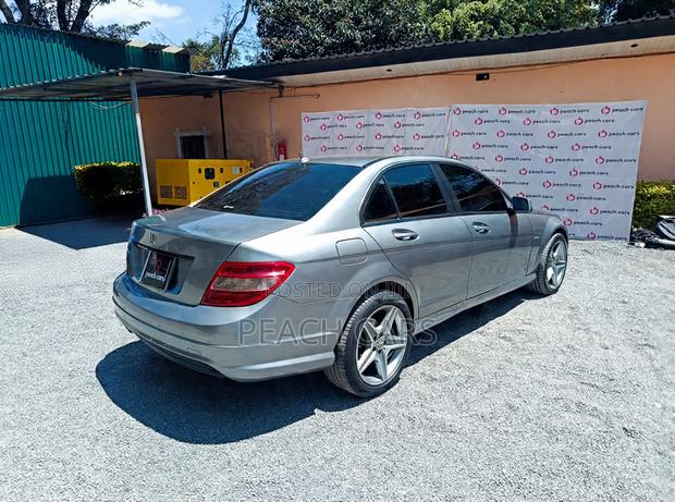 Mercedes-Benz C-Class 2009 Gray