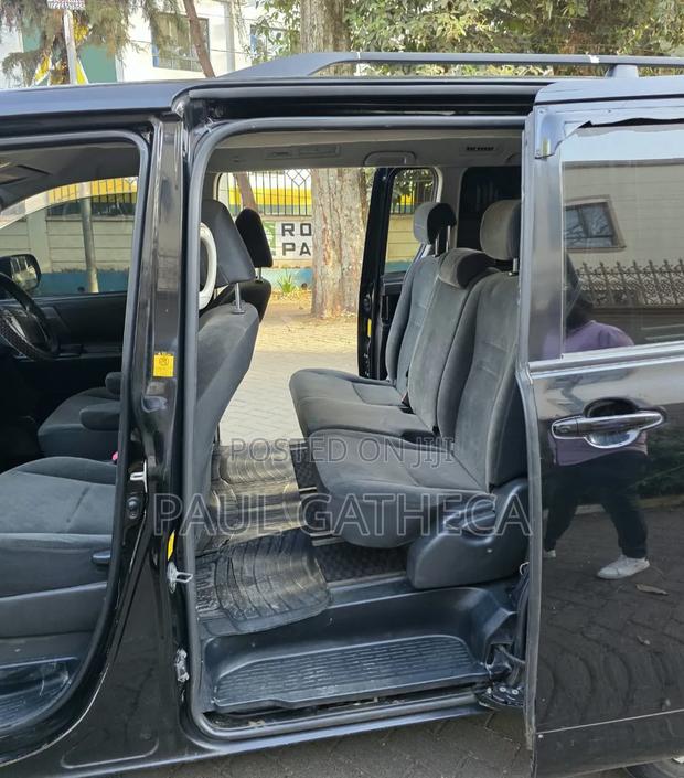 Toyota Voxy 2014 Black
