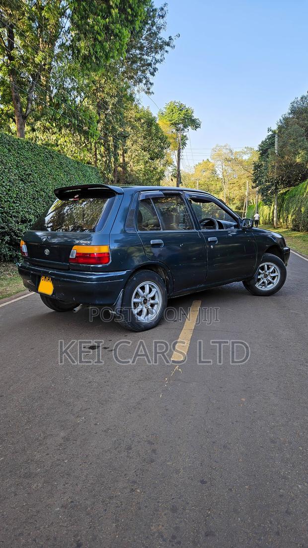 Toyota Starlet 1997 Black