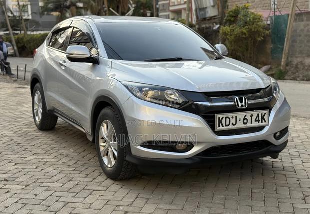 Honda Vezel 1.5 4WD 2015 Silver