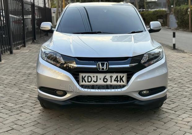 Honda Vezel 1.5 4WD 2015 Silver
