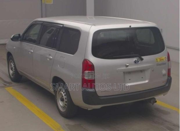 Toyota Probox 1.5 Hybrid DX 2021