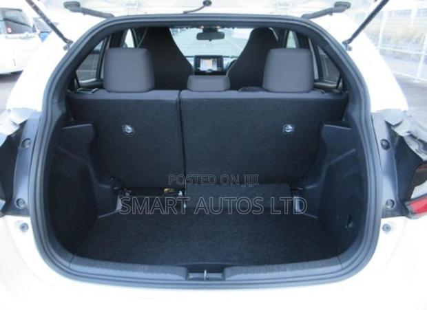 Toyota Yaris 2021 Pearl