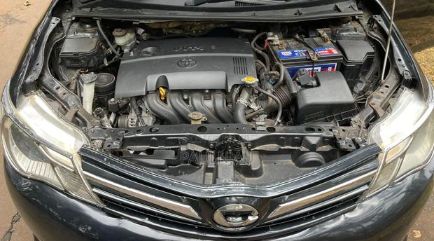 Toyota Corolla Fielder 2013