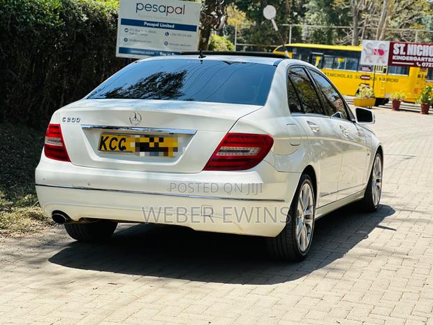 Mercedes-Benz C200 2011 White