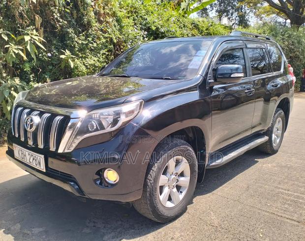 Toyota Land Cruiser Prado 2016 Black