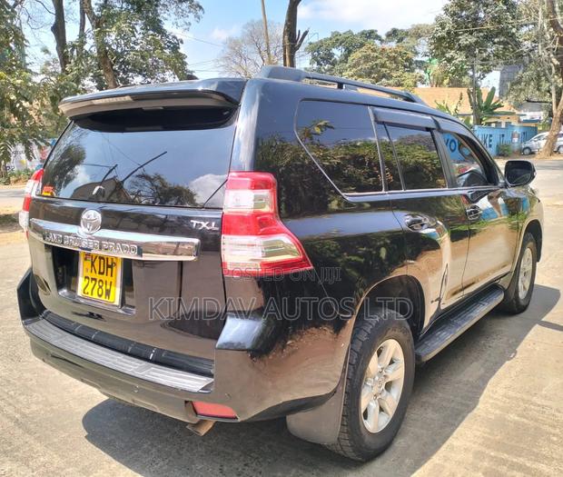 Toyota Land Cruiser Prado 2016 Black
