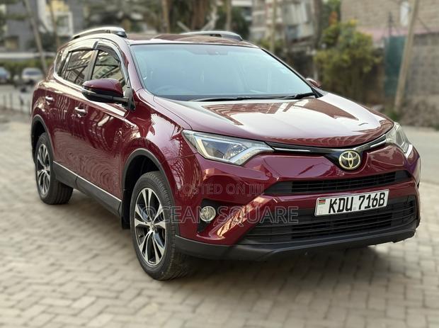 Toyota RAV4 2018 Red