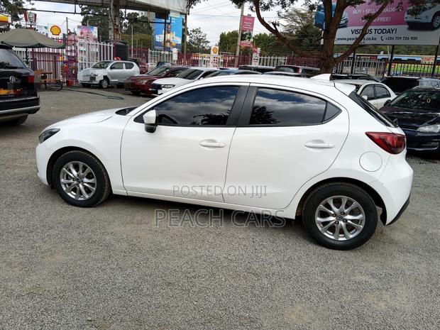 Mazda Demio 2018 White