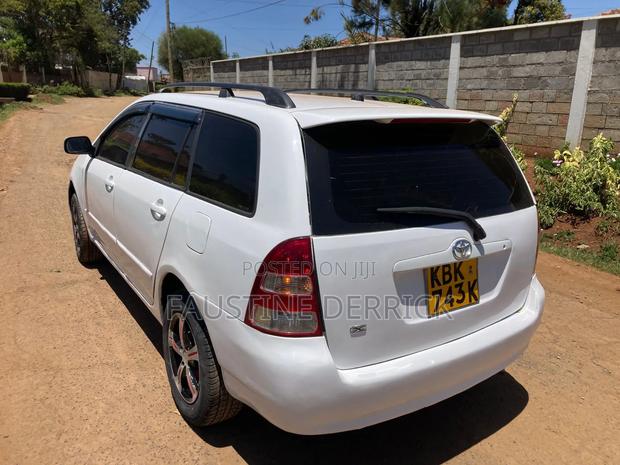 Toyota Corolla Fielder 2006 White