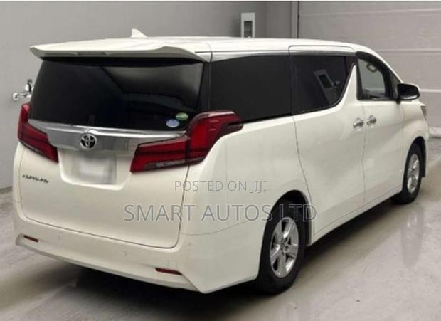 Toyota Alphard 2019 Pearl