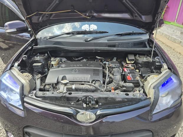 Toyota Sienta 2015 Purple