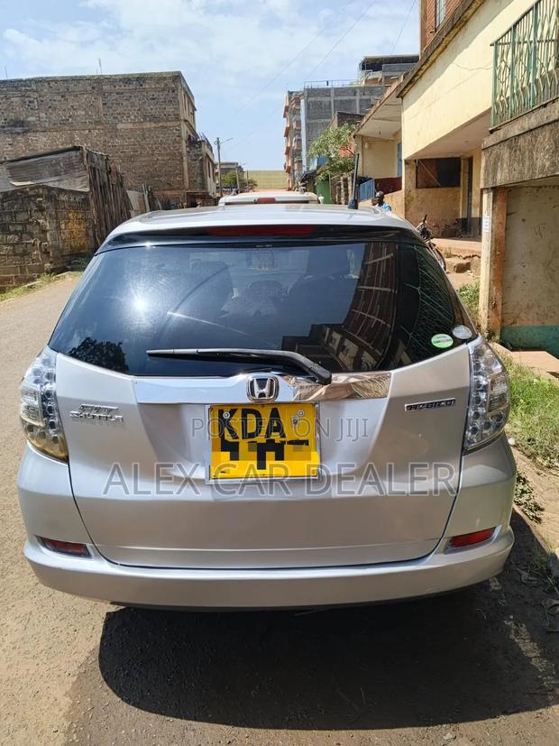 Honda Fit Shuttle 2014 Silver