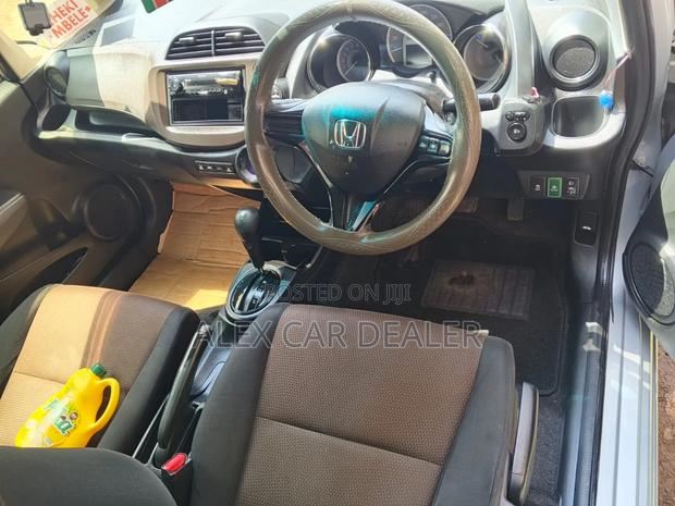 Honda Fit Shuttle 2014 Silver