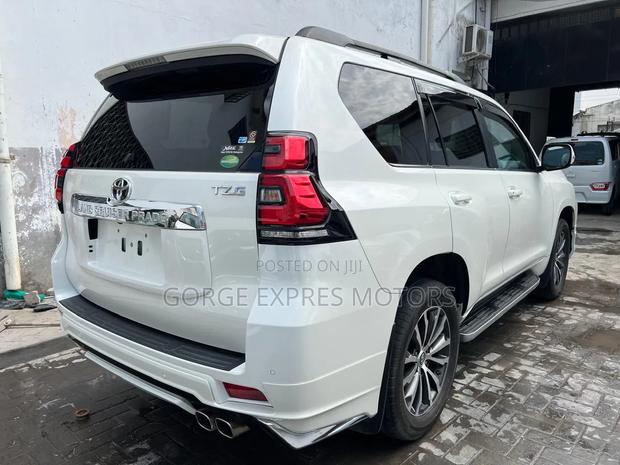 Toyota Land Cruiser Prado 2020 White