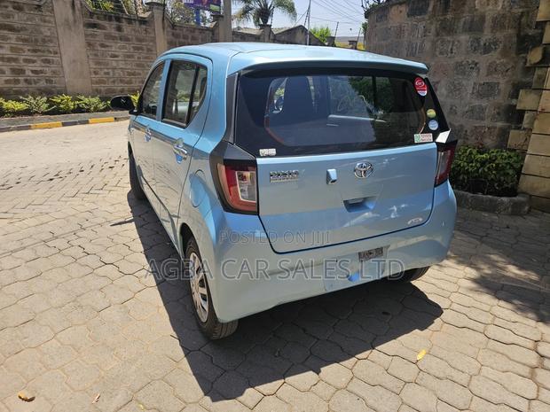 Toyota Pixis Epoch 2019 Blue