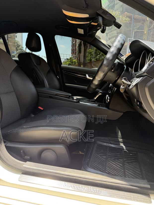 Mercedes-Benz C200 2012 White