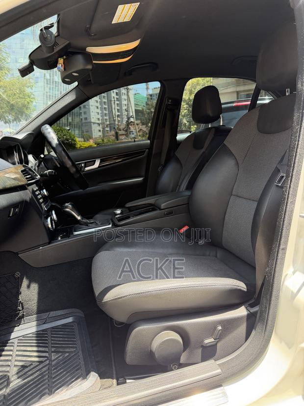 Mercedes-Benz C200 2012 White