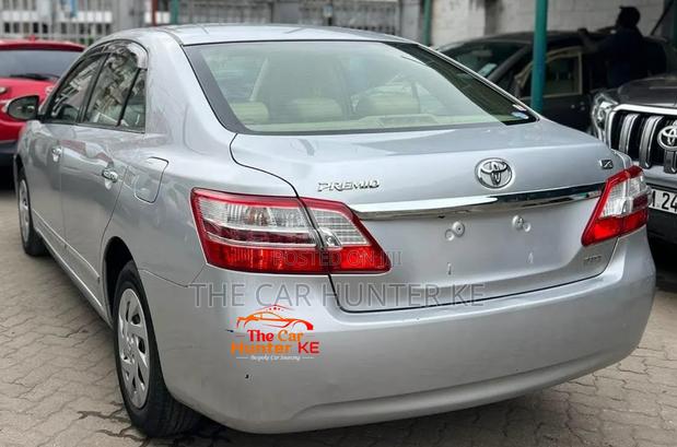 Toyota Premio 1.8 FWD 2013 Silver