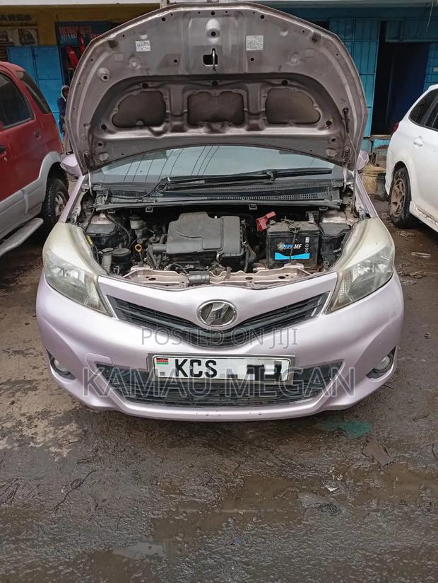 Toyota Vitz 2011 Pink