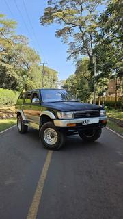 Toyota Hilux Surf 3.0DT 2000 Black for sale