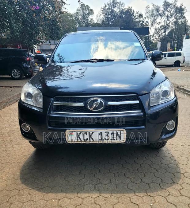 Toyota Vanguard 2010 Black