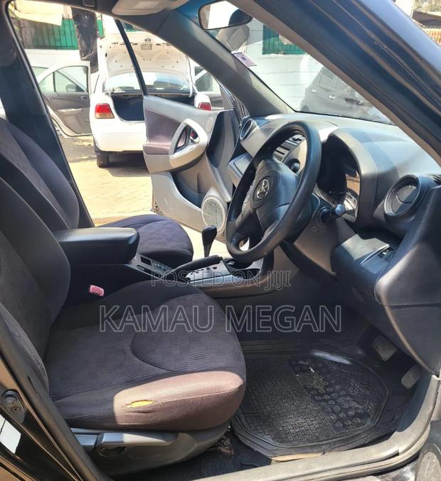 Toyota Vanguard 2010 Black