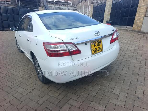 Toyota Premio 2018 White
