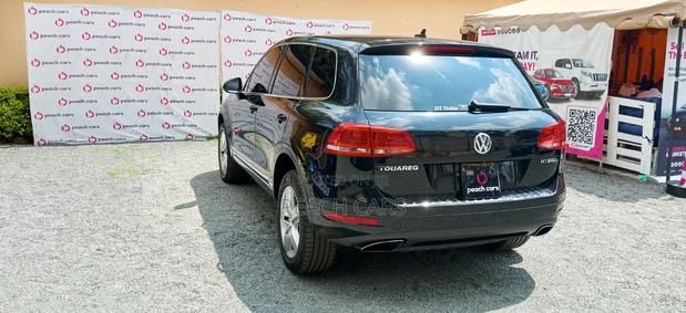 Volkswagen Touareg 2012 Black