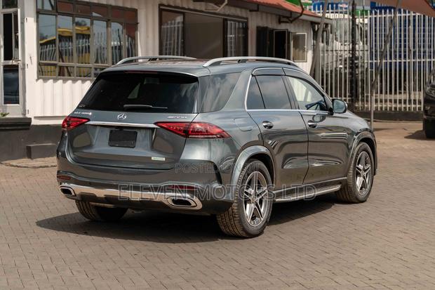 Mercedes-Benz GLE-Class GLE 400d 4MATIC 2019 Gray
