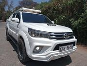 Toyota Hilux 2011 Off white for sale