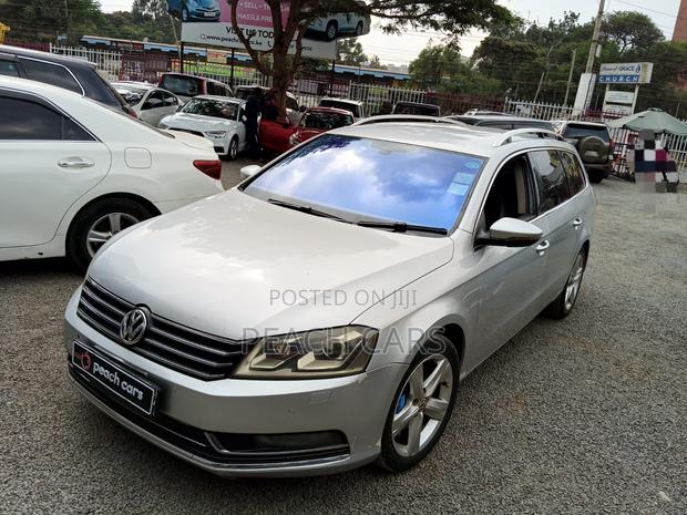 Volkswagen Passat 2011 Silver