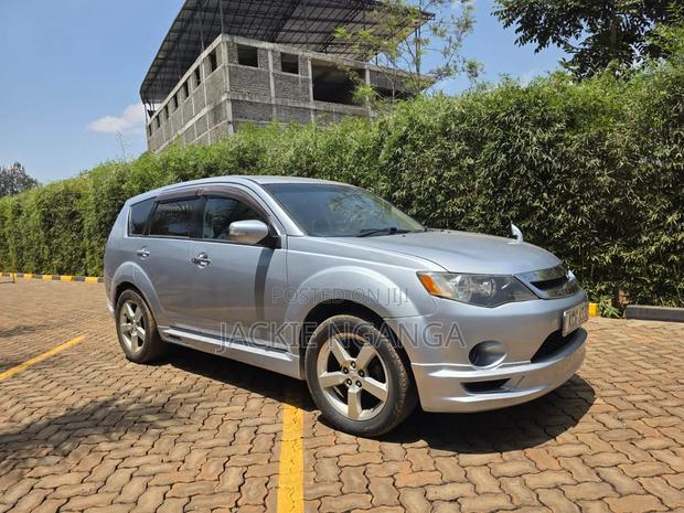 Mitsubishi Outlander 2010 Silver