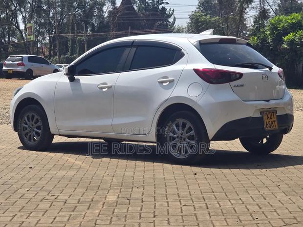 Mazda Demio 2018 White