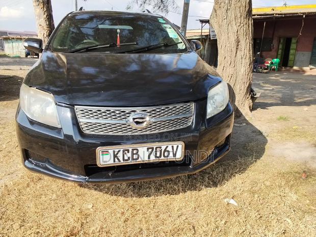 Toyota Corolla Fielder 2011 Black