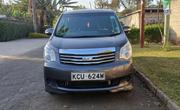Toyota Noah 2012 Gray for sale