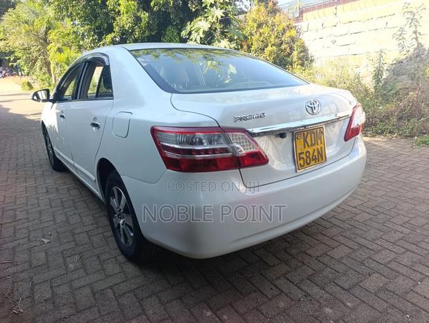 Toyota Premio 2015 White