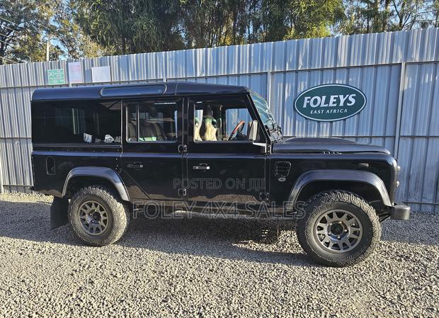 Land Rover Defender Puma 110 2.4 TD 2009 Black