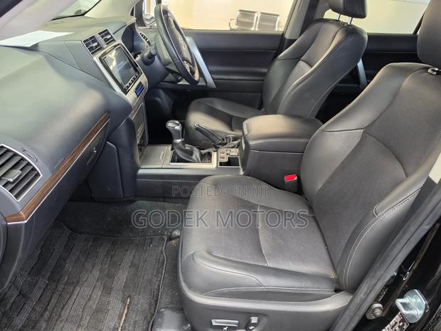 Toyota Land Cruiser Prado 2021 Black