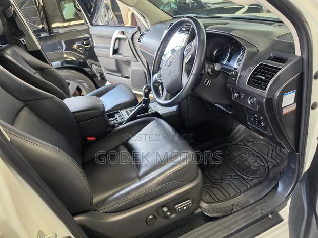 Toyota Land Cruiser Prado 2021