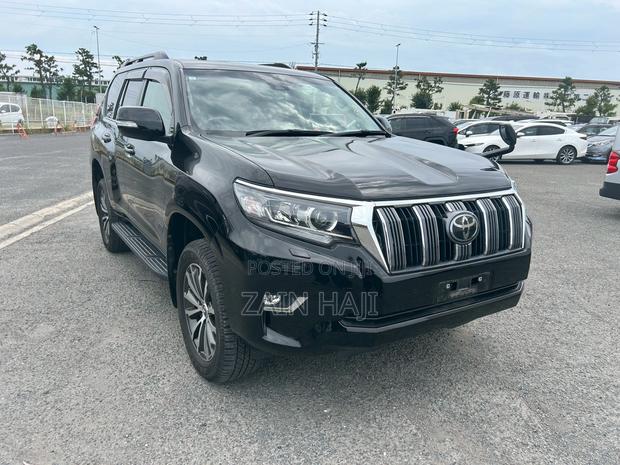 Toyota Land Cruiser Prado 2.8 2019 Black
