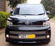 Toyota Voxy V 2WD 8-Seater 2011 Black for sale