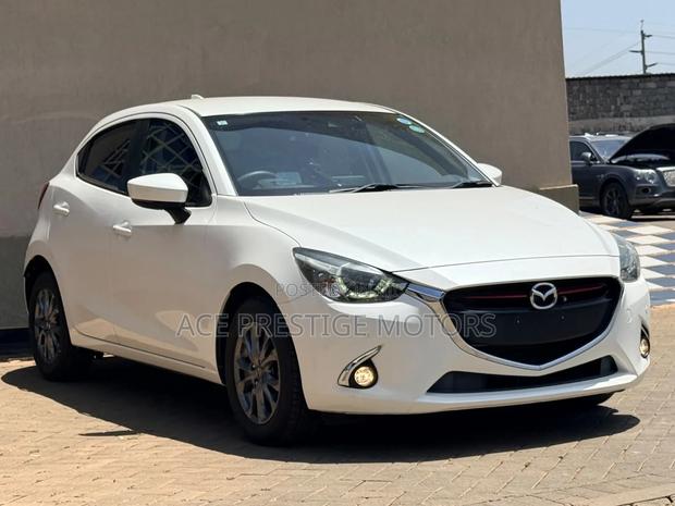 Mazda Demio 2019 White