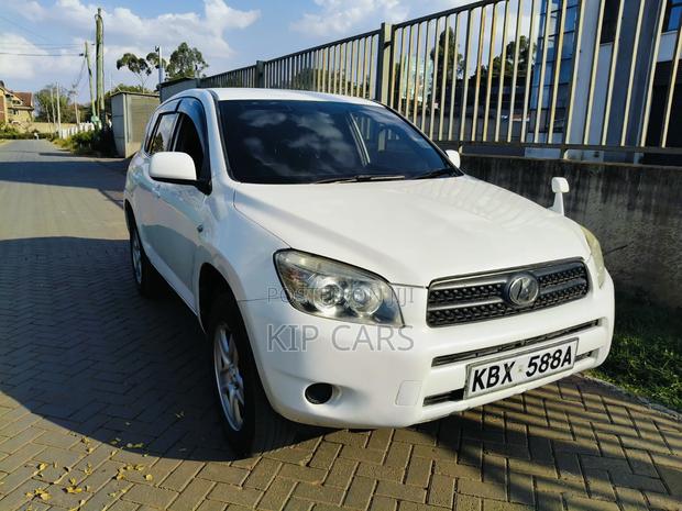 Toyota RAV4 2007 White