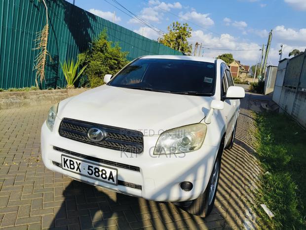 Toyota RAV4 2007 White