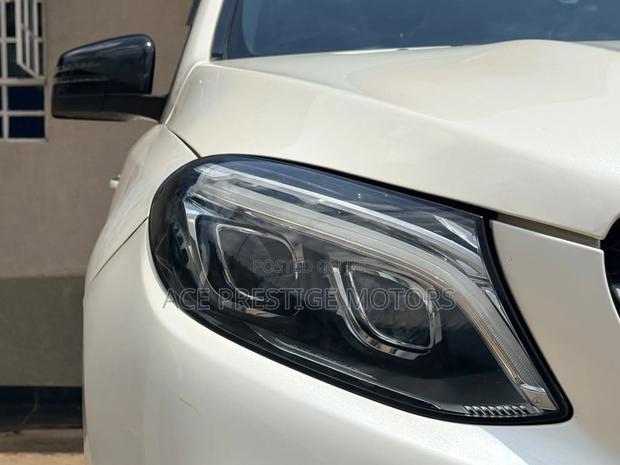 Mercedes-Benz GLE-Class 2016 White