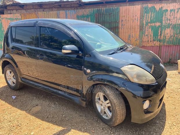 Toyota Passo 2005 Black