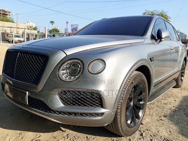Bentley Bentayga 2017 Silver