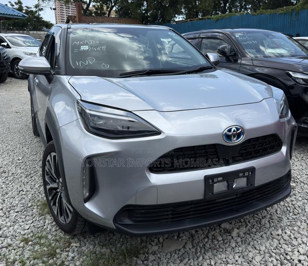 Toyota Yaris Cross 1.5 Hybrid FWD 2020 Silver