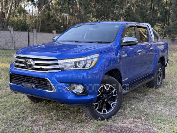 Toyota Hilux Revo Double Cab Deisel 2.4 AWD 2019 Blue